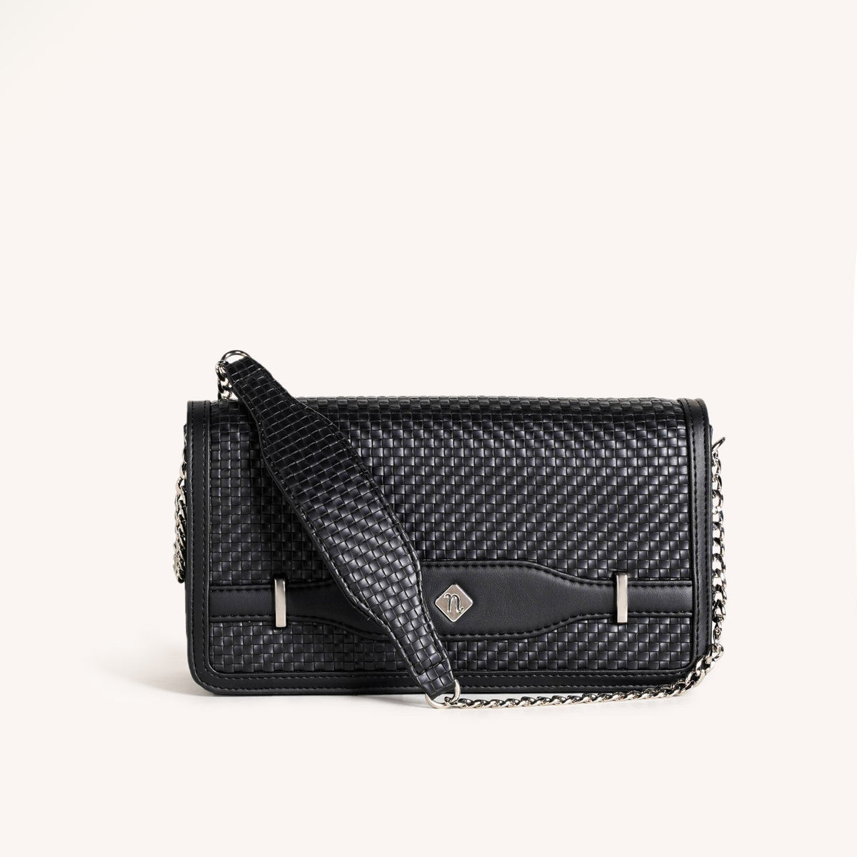 Soi Tresse Black Sling Bag For Women Nestasia