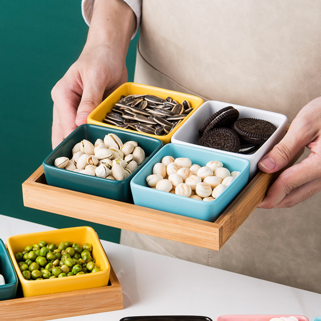 Square Bowls and Wooden Trays Nestasia