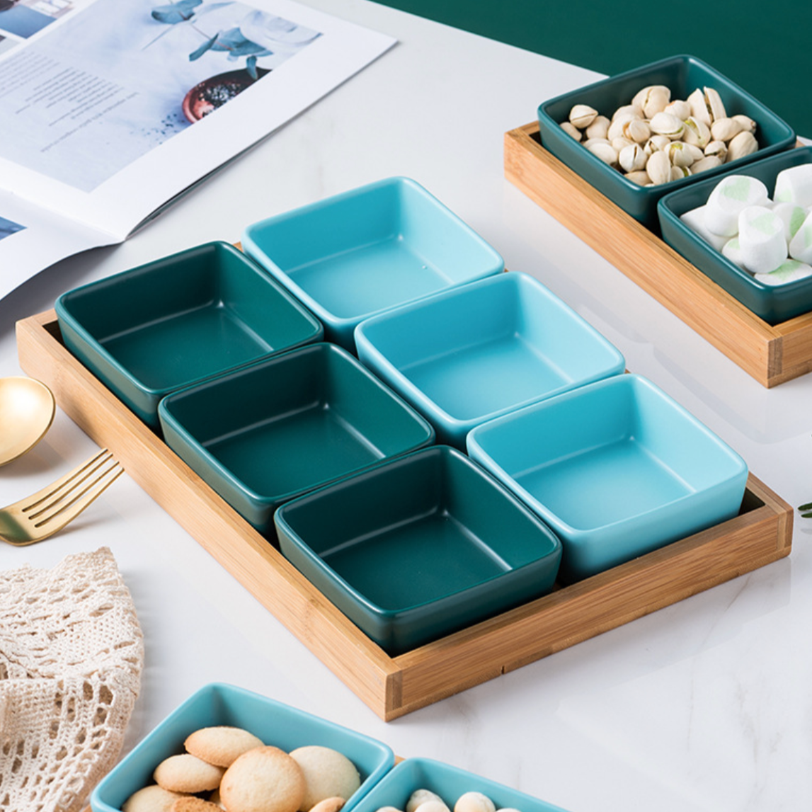 Square Bowls and Wooden Trays Nestasia