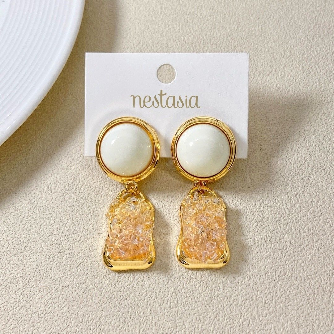 Stone Drift Dangle Earrings White Nestasia