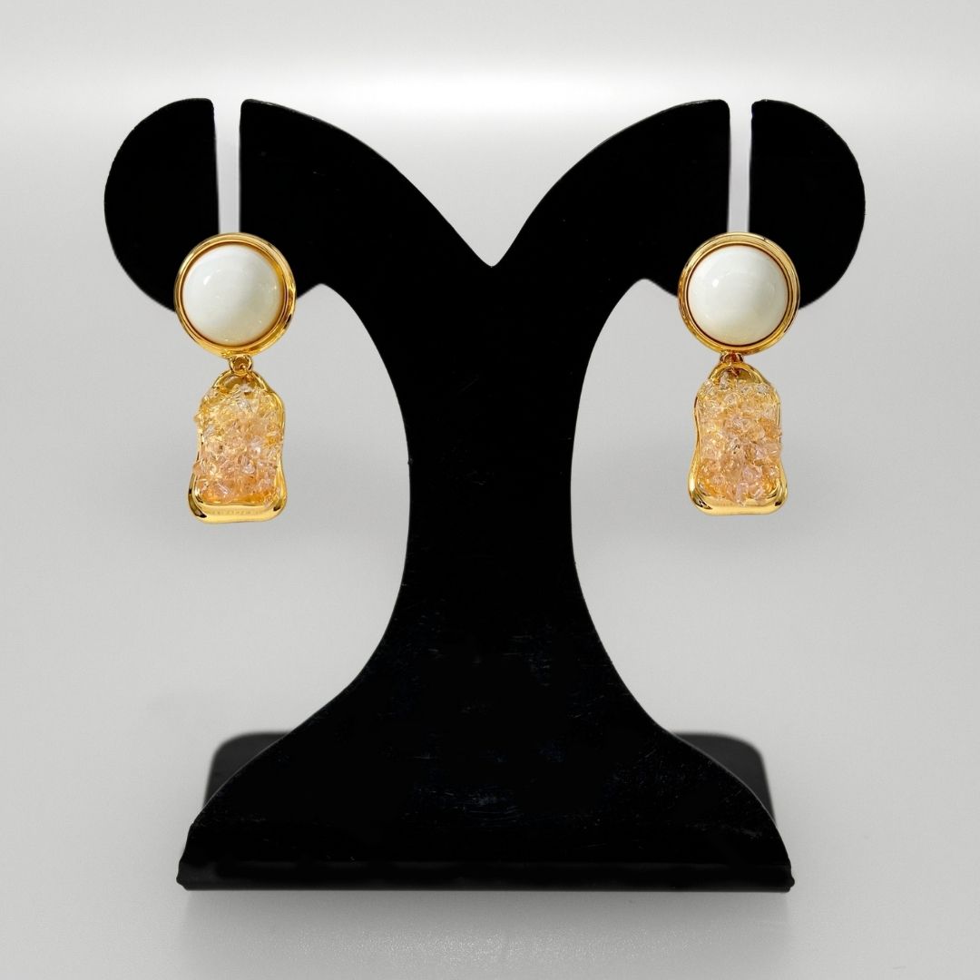 Stone Drift Dangle Earrings White Nestasia