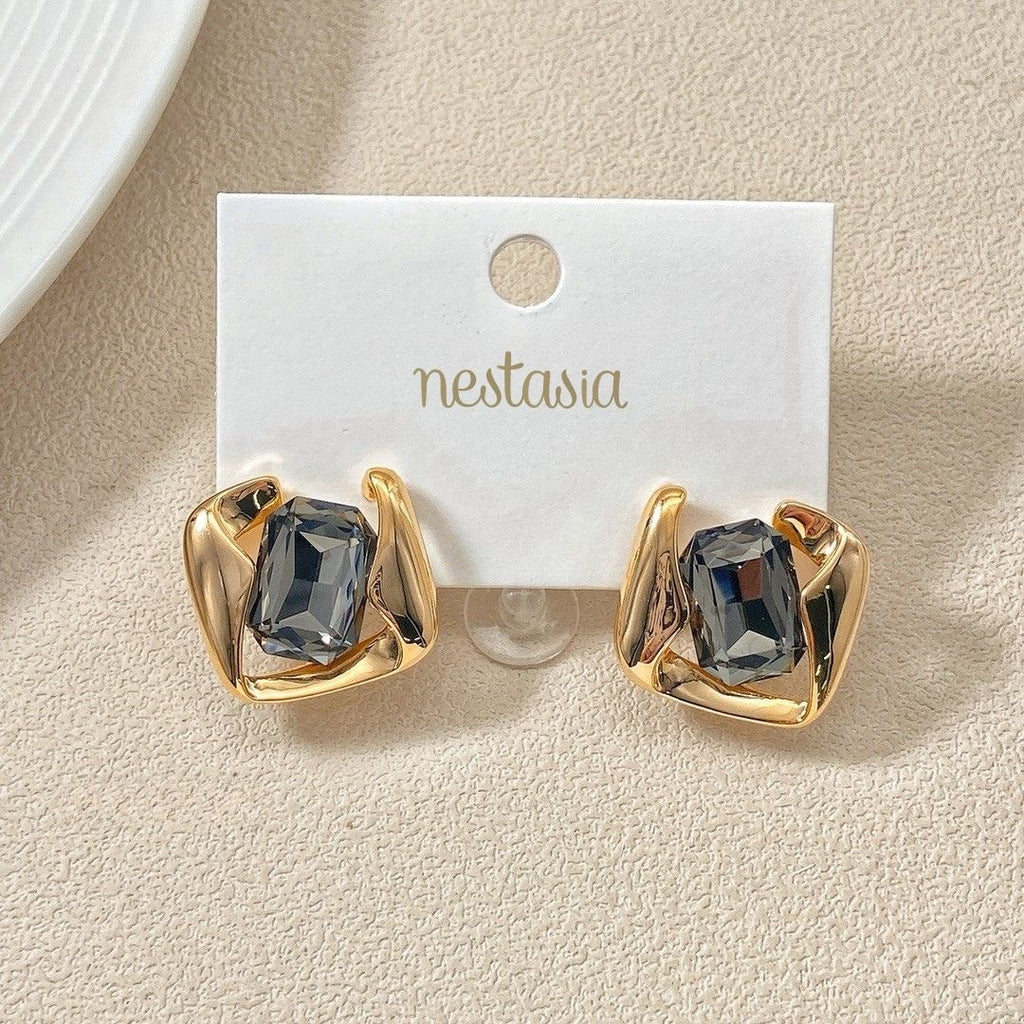 Noir Twist Statement Studs Nestasia