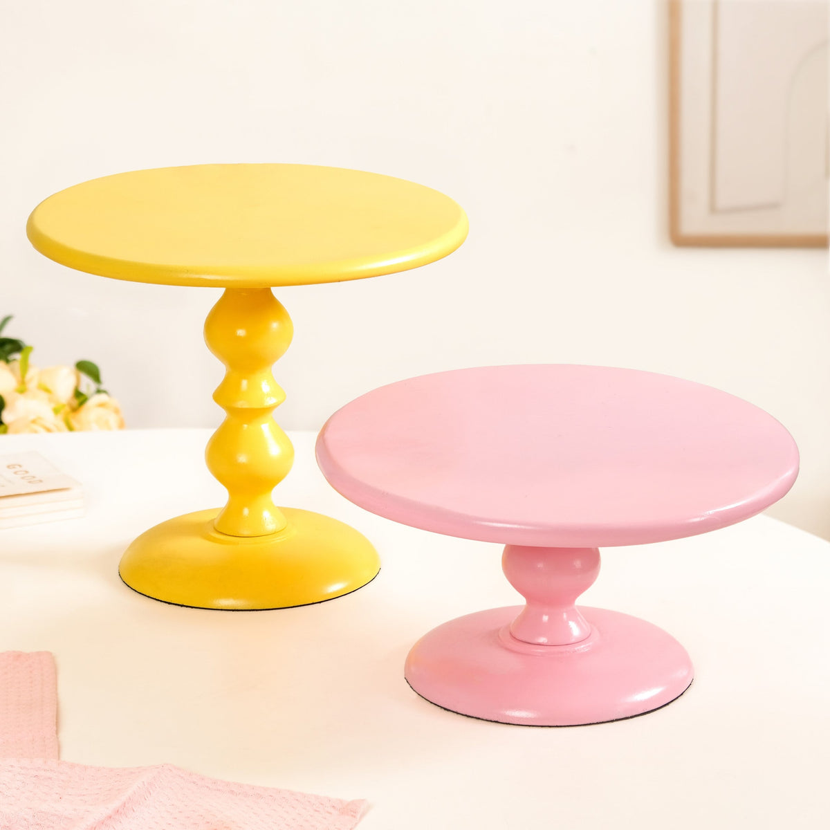 Sugar Pop Round Cake Stand Set Of 2 Pink And Yellow Nestasia