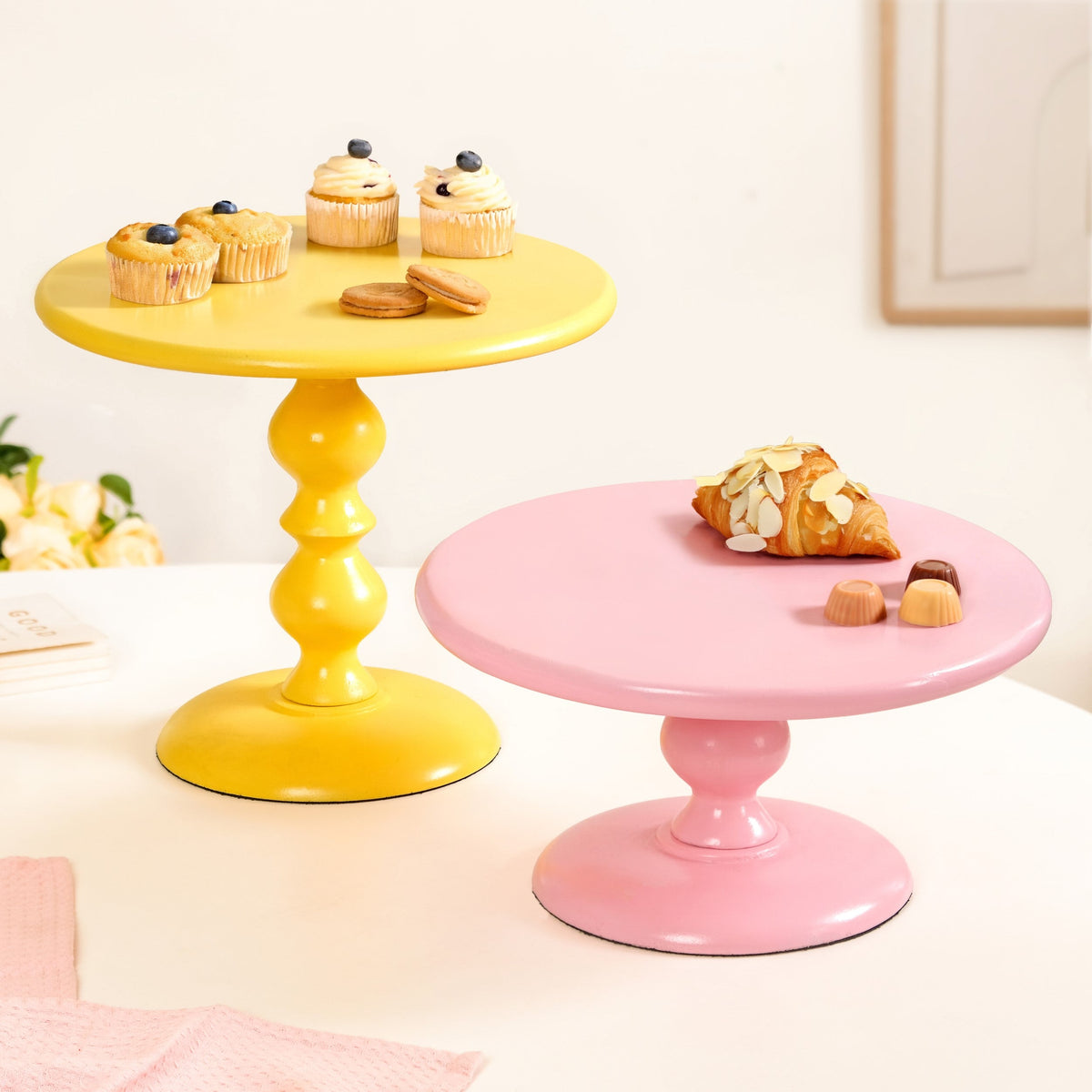 Sugar Pop Round Cake Stand Set Of 2 Pink And Yellow Nestasia