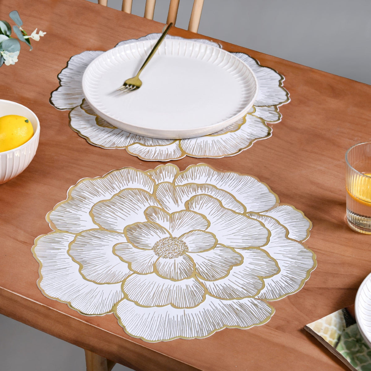 Gold Sunlit Petals Table Mat Set Of 6 Nestasia