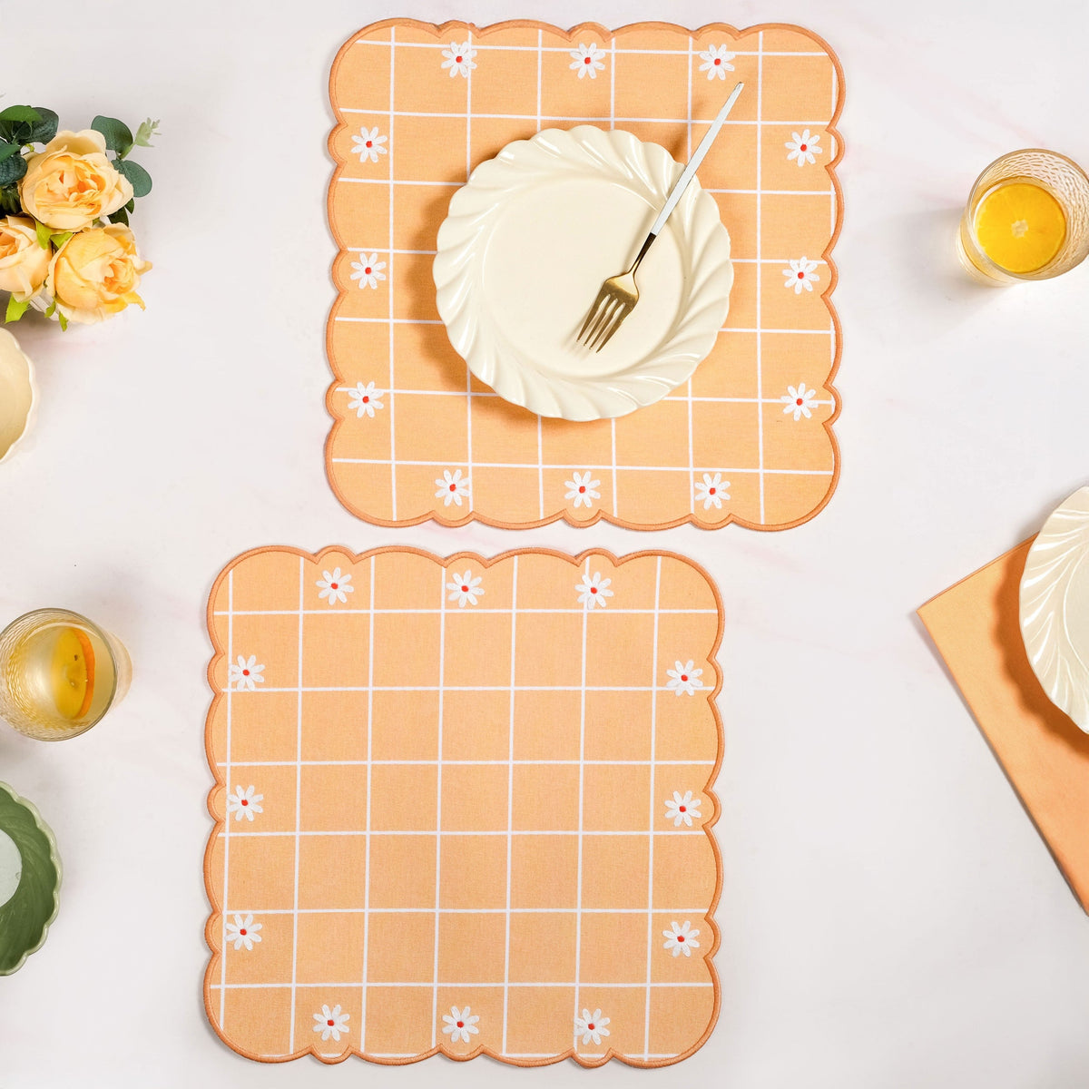 Daisy Cotton Embroidered Scallop Table Mat Set Of 6 Nestasia