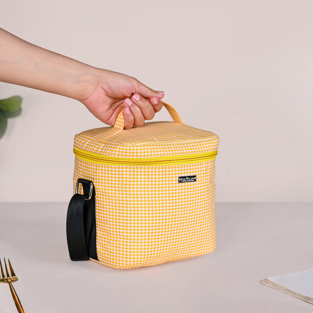 Sunshine Picnic Checked Insulated Lunch Bag Nestasia