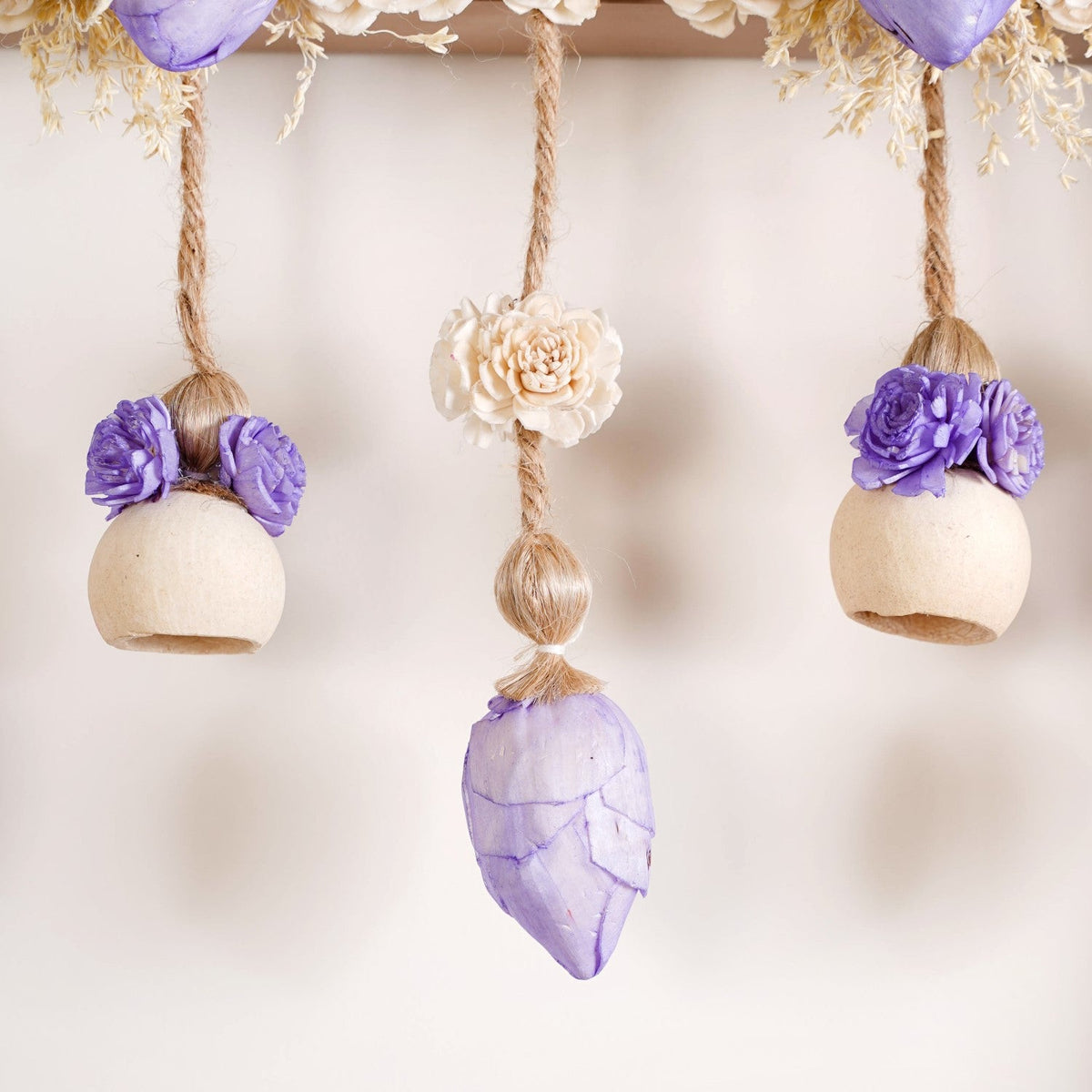 Sustainable Bandarwal With Sola Flower Lavender Nestasia