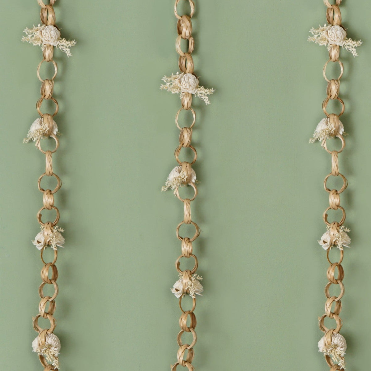 Sustainable Sola Flower Wall Hanging Set Of 4 Nestasia