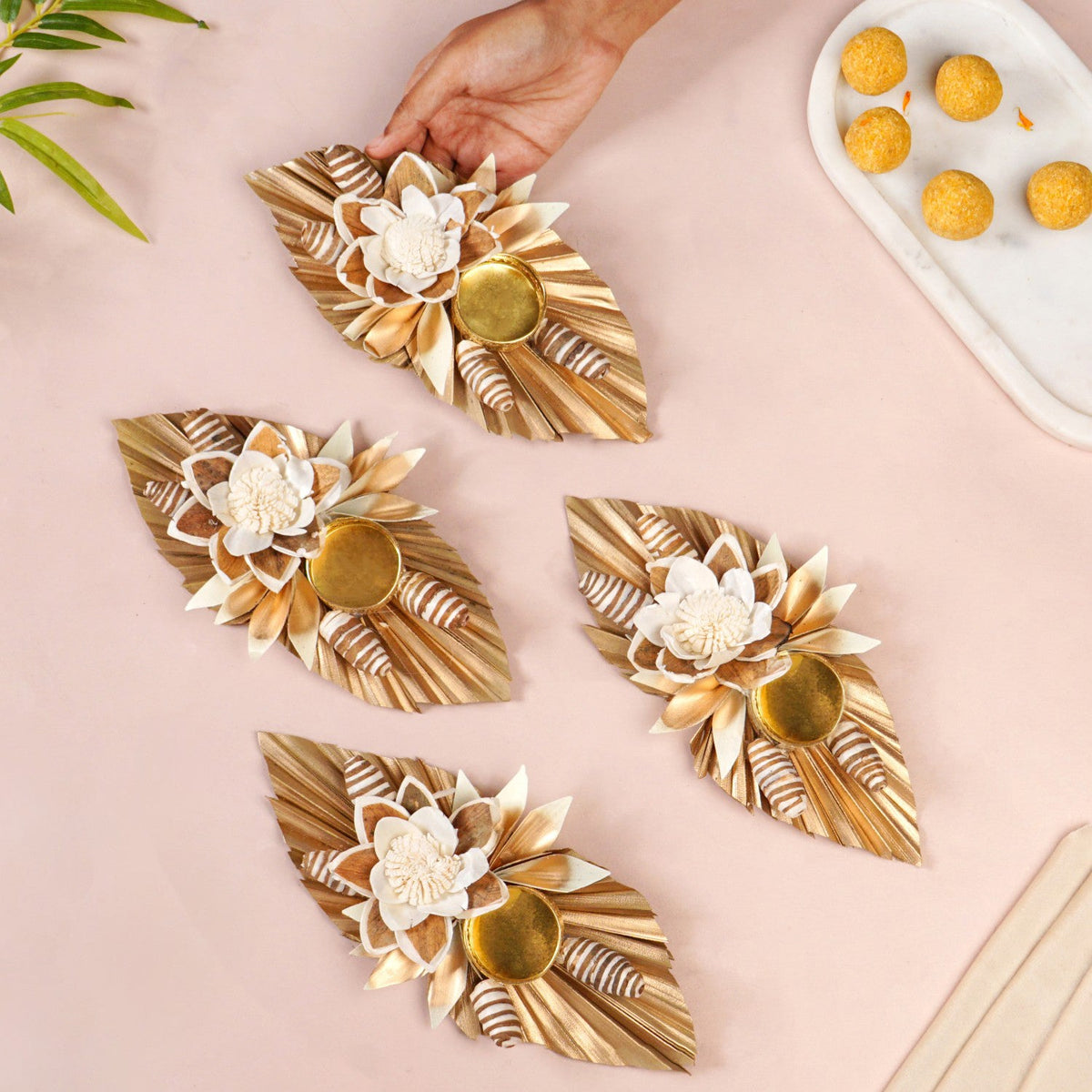 Sustainable Pine Leaf Sola Tea Light Candle Holder Set Of 4 Nestasia