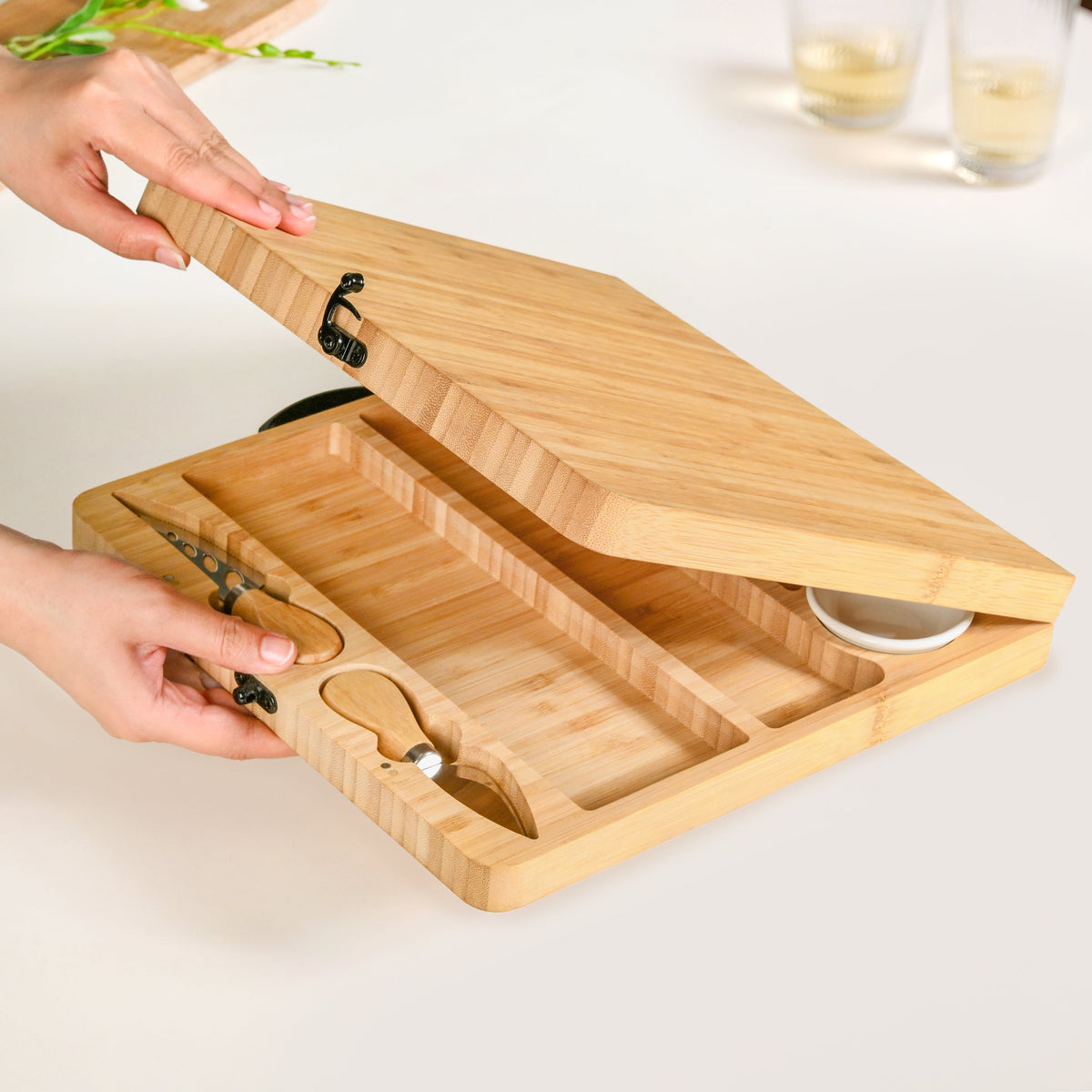 Foldable Trending Charcuterie Board Set With Bowls And Knives 22inch Nestasia