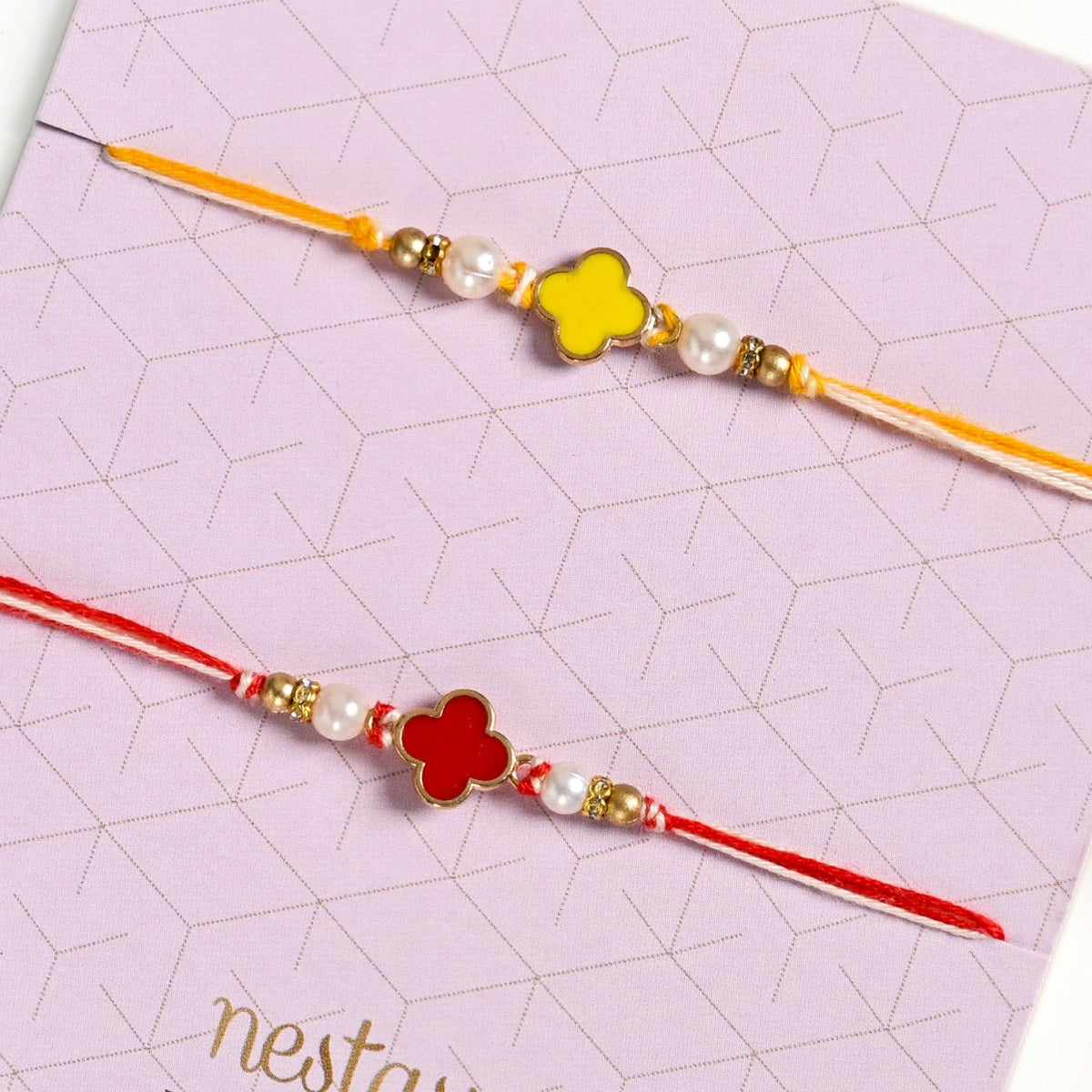 Classic Clover Mauli Rakhi Gift Set Nestasia