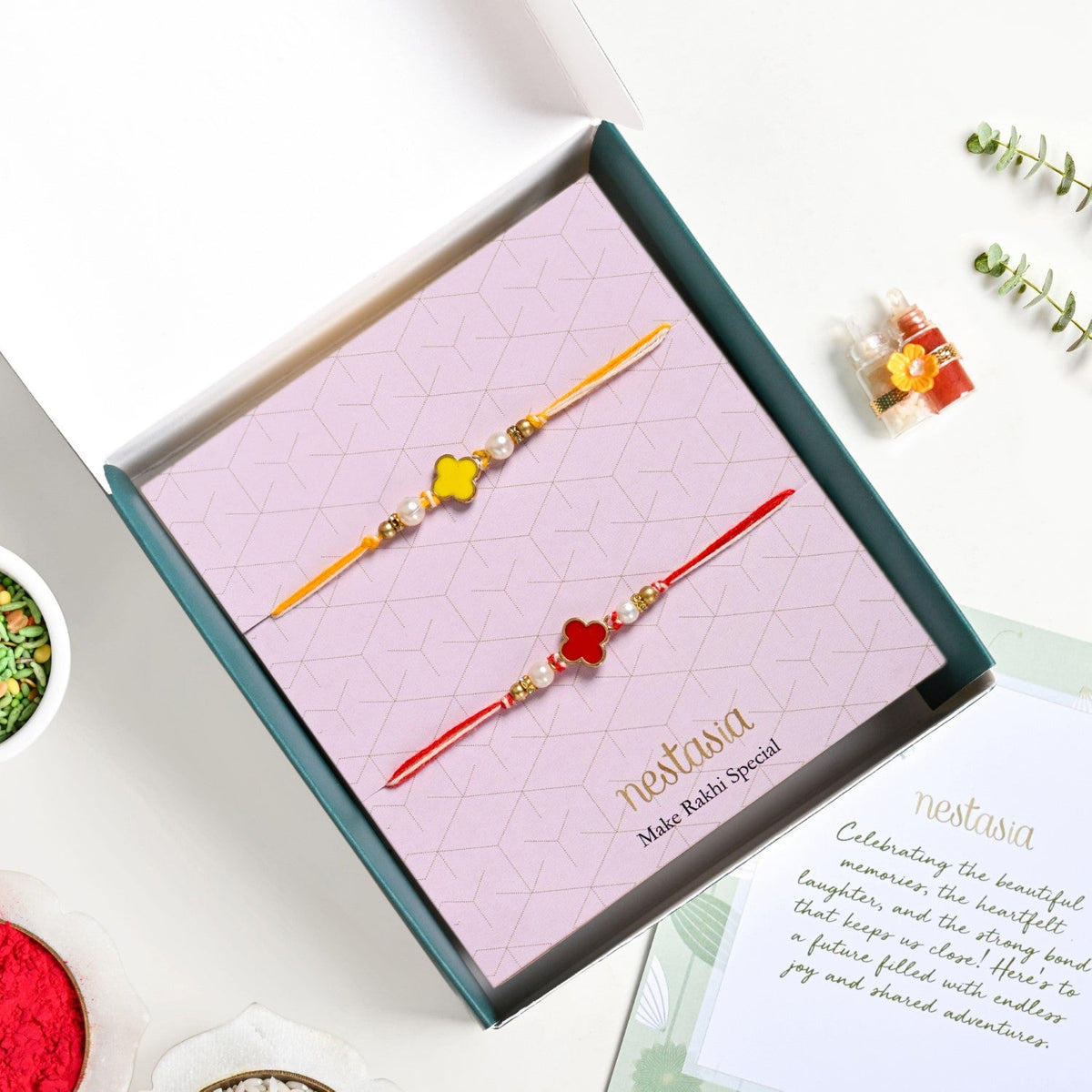 Classic Clover Mauli Rakhi Gift Set Nestasia