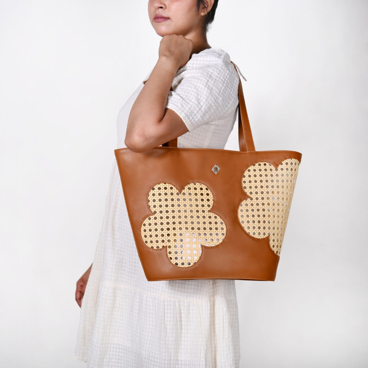 Tan Rattan Tote Bag With Back Pocket Nestasia
