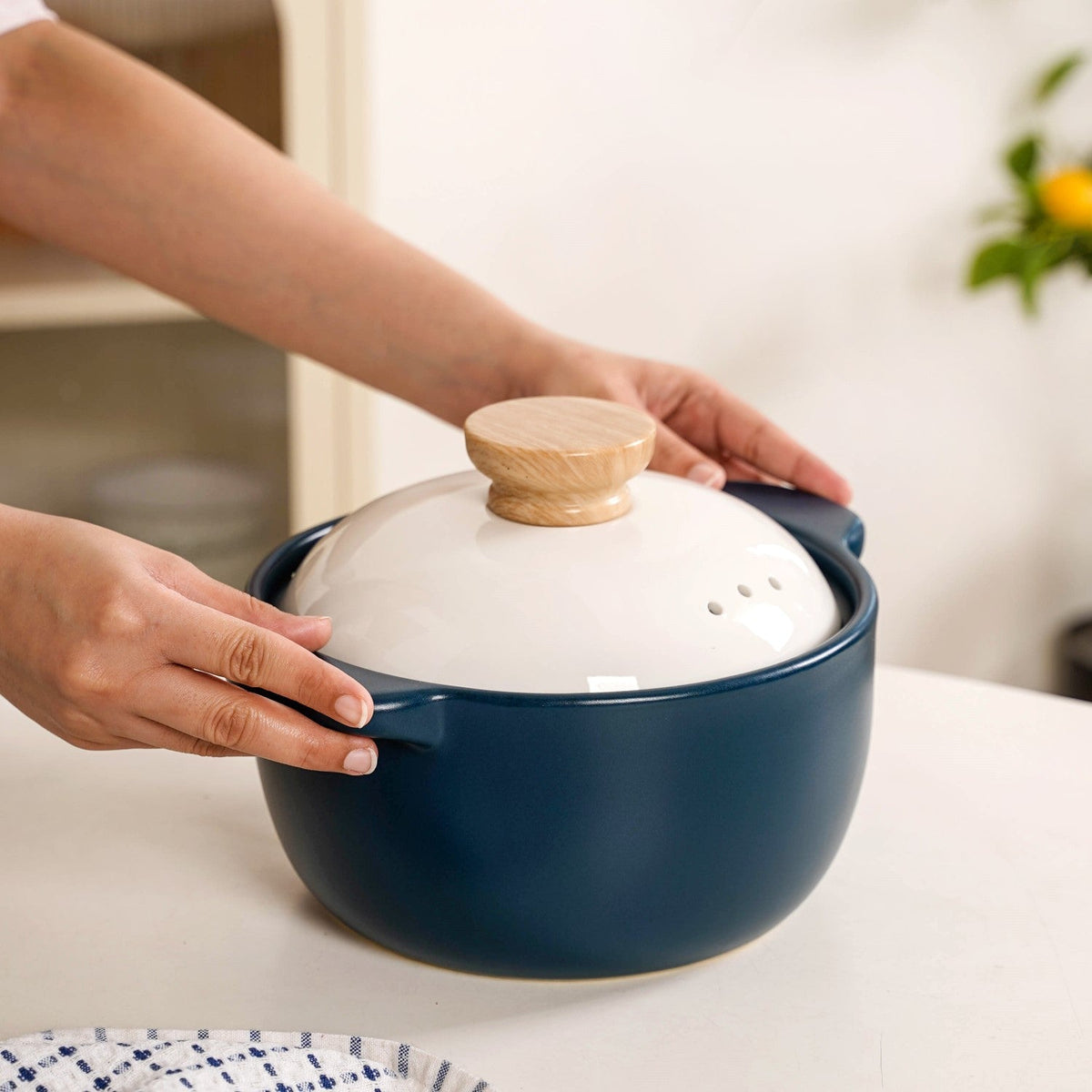 Cera Ceramic Cooking Pot With Lid Teal 2400ml Nestasia
