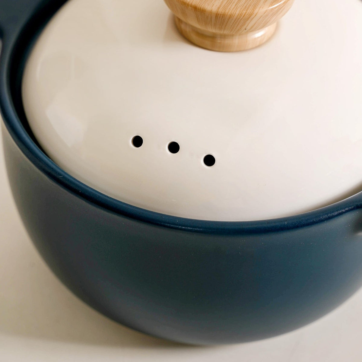 Cera Ceramic Cooking Pot With Lid Teal 2400ml Nestasia