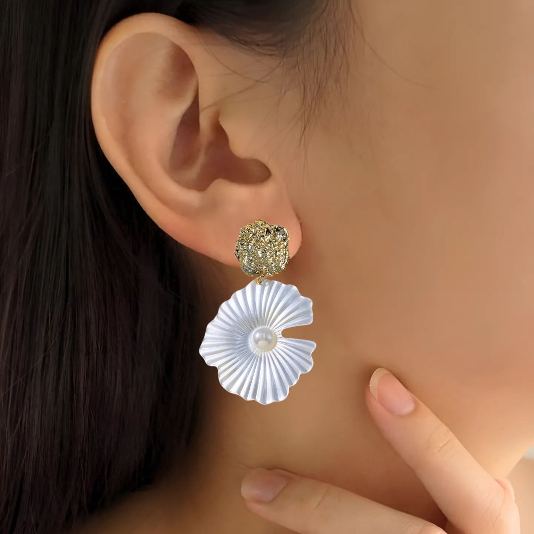 Textured Florals Dangling Earrings White Nestasia