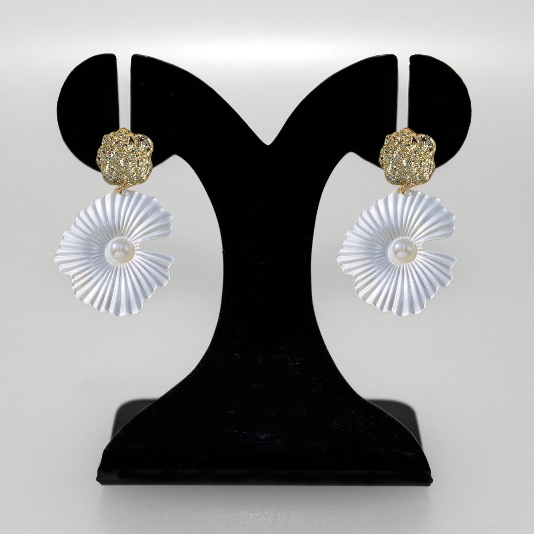 Textured Florals Dangling Earrings White Nestasia