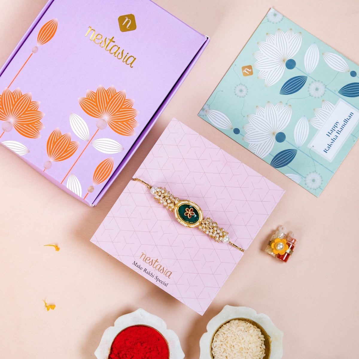 The Royal Emerald Rakhi Gift Set Nestasia
