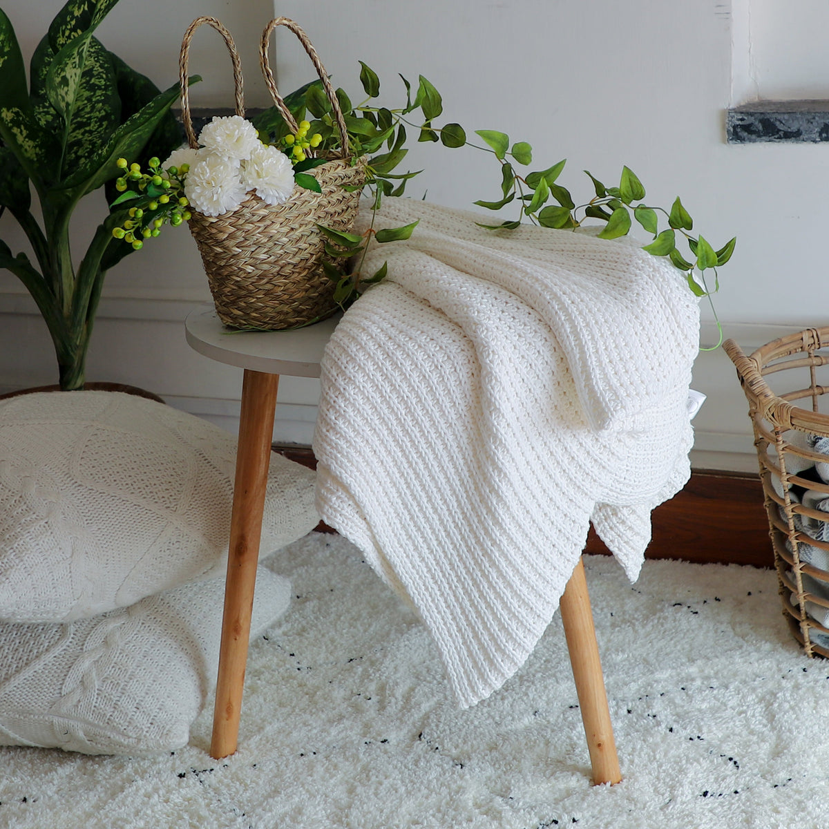 Throw blanket Nestasia