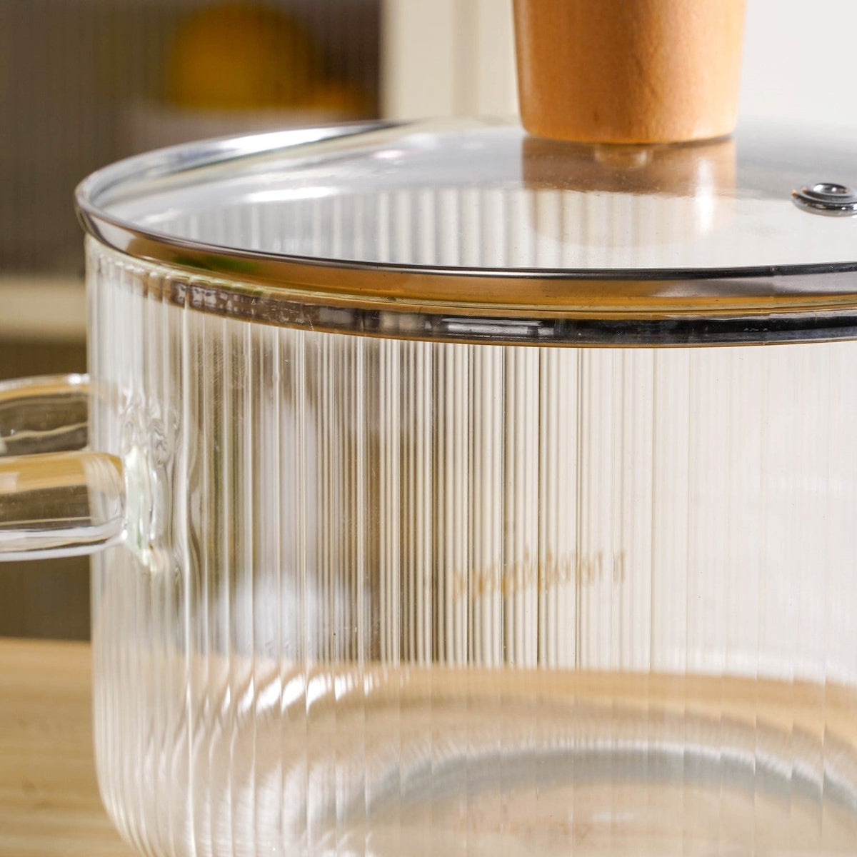 Fluted Design Glass Cooking Pot With Lid 1800ml Nestasia