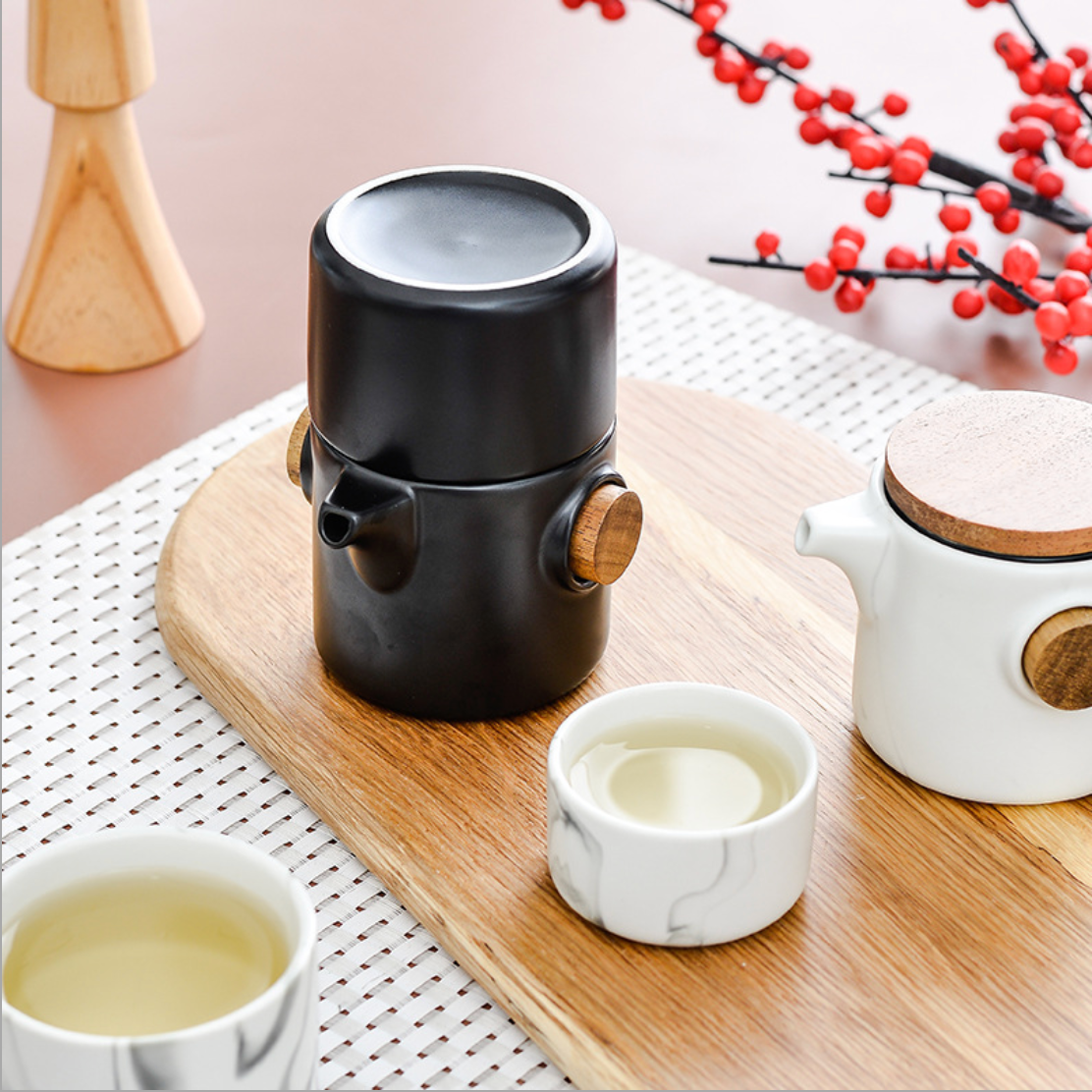 Travel Kettle Nestasia