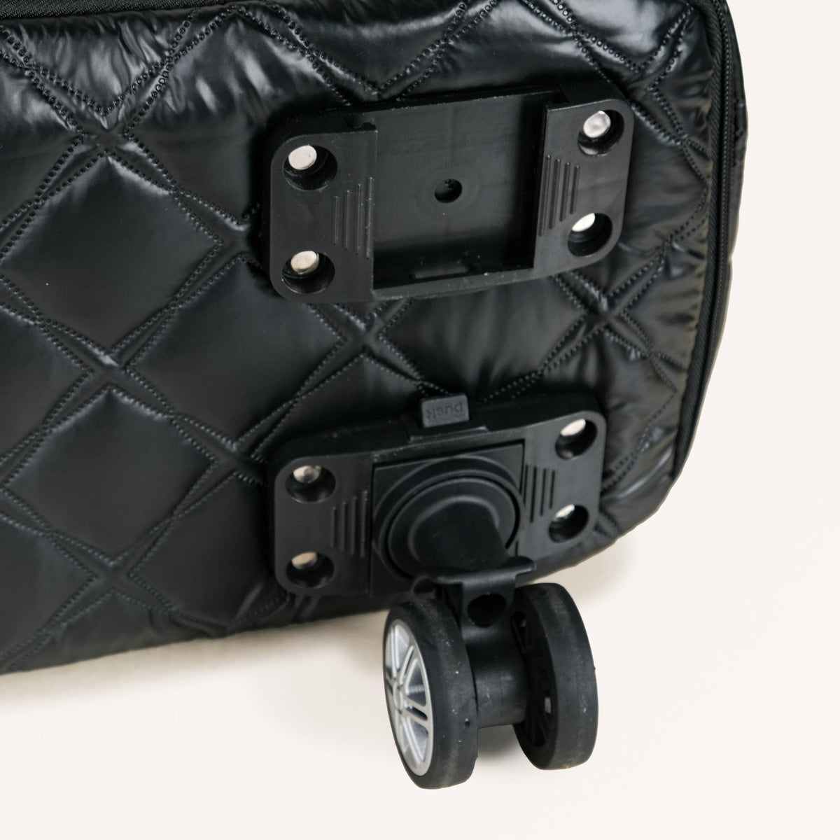Movo Travel Bag With Removable Wheels Metallic Black Nestasia
