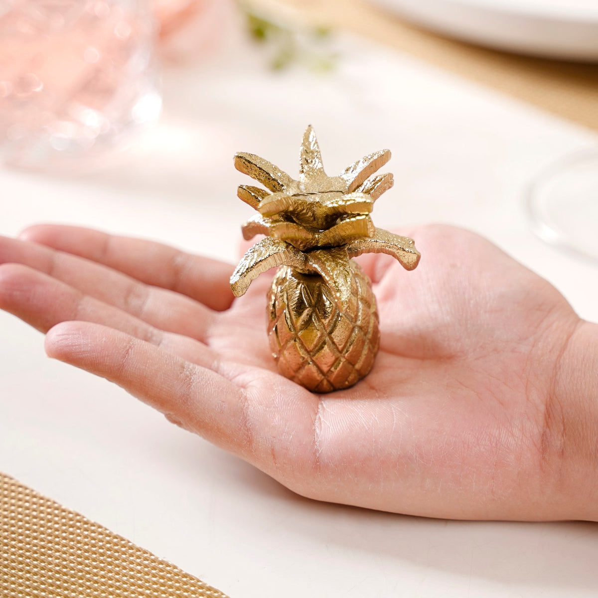 Tropical Pineapple Place Card Holder Nestasia