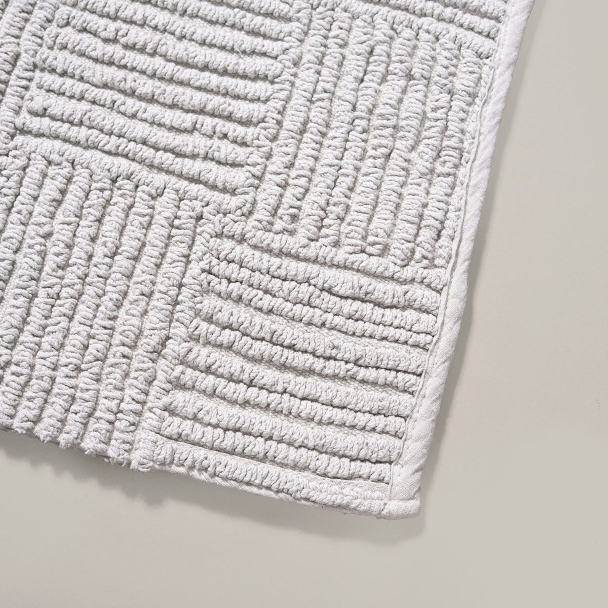 Tufted Cotton Reversible Floor Mat Light Grey 84x50cm Nestasia