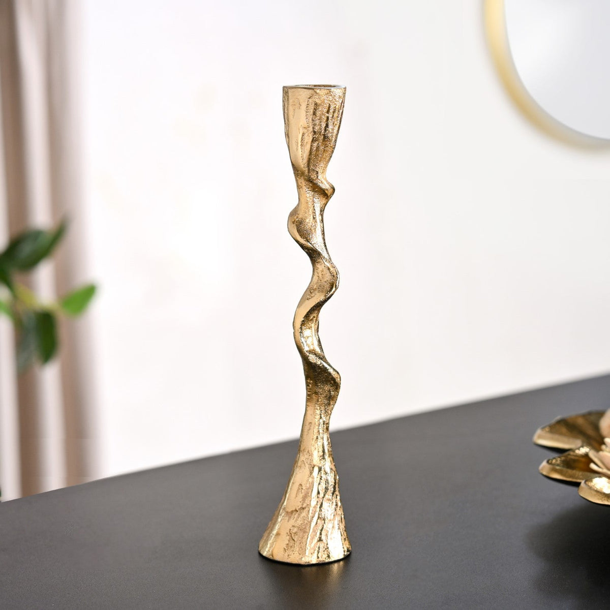 Twirl Table Candle Holder Set Of 2 Gold Nestasia