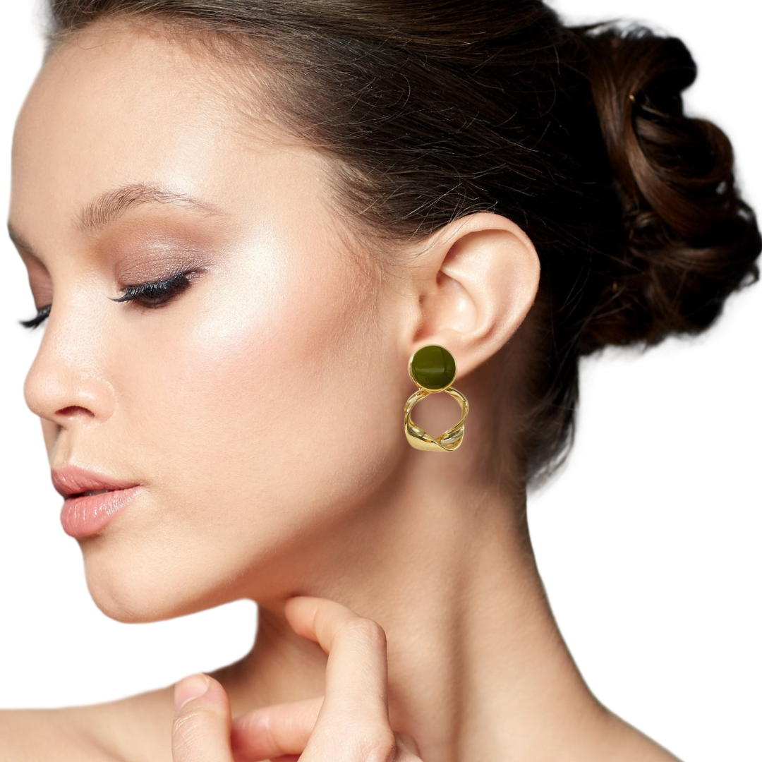 Twisted Grace Earrings Green Nestasia