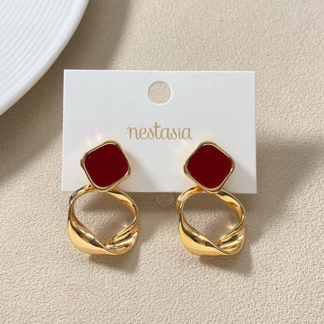 Twisted Hoop Dangling Earrings Maroon Nestasia