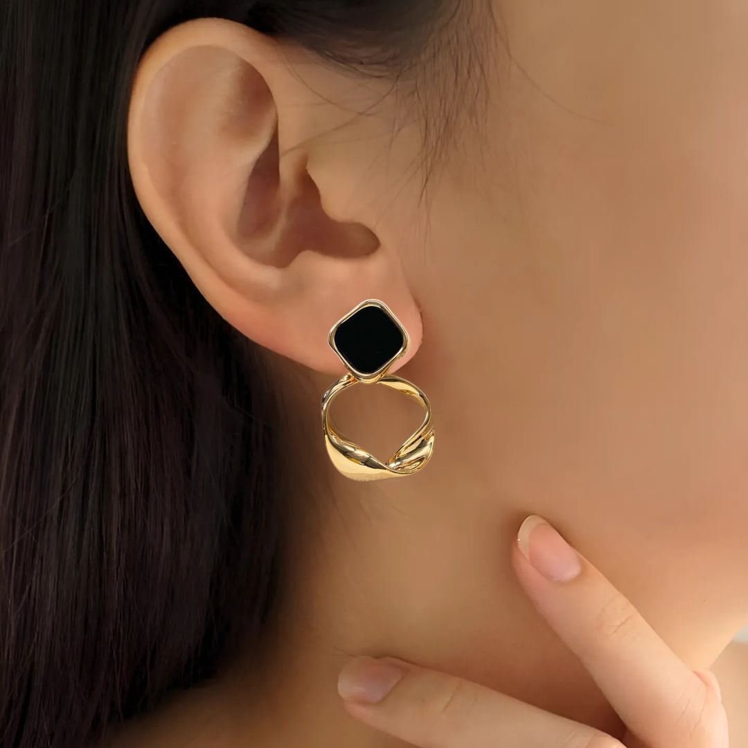 Twisted Hoop Dangling Earrings Black Nestasia