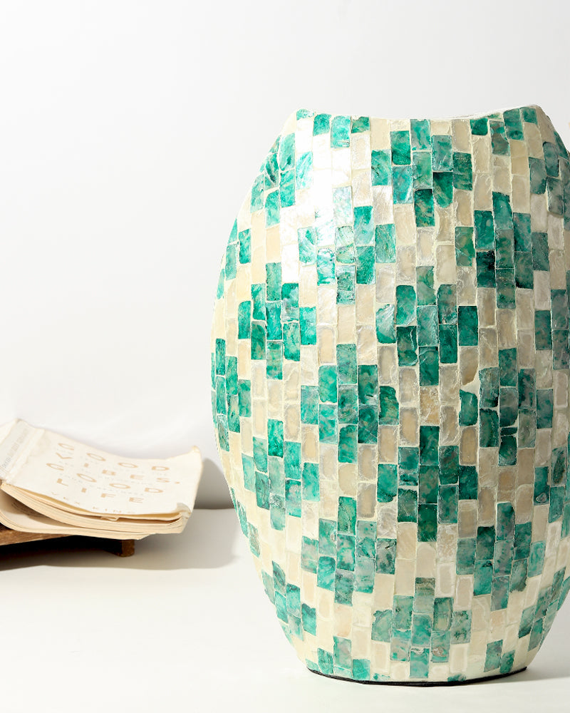 Elegant Mother of Pearl Vase for Modern Living Room Decor