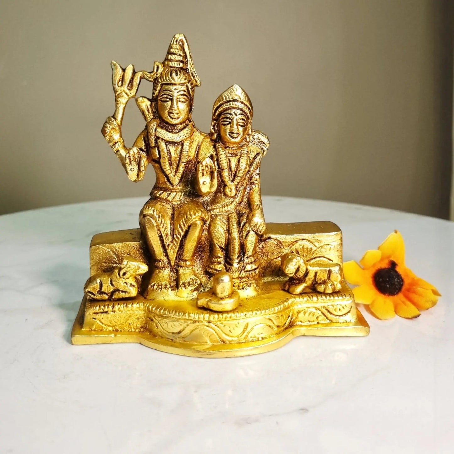 Brass Shiva Parvati Idol | Traditional Hindu Murti for Housewarming | Traditional Brass Shiva Parvati Murti (Yellow, 4.5 Inches)