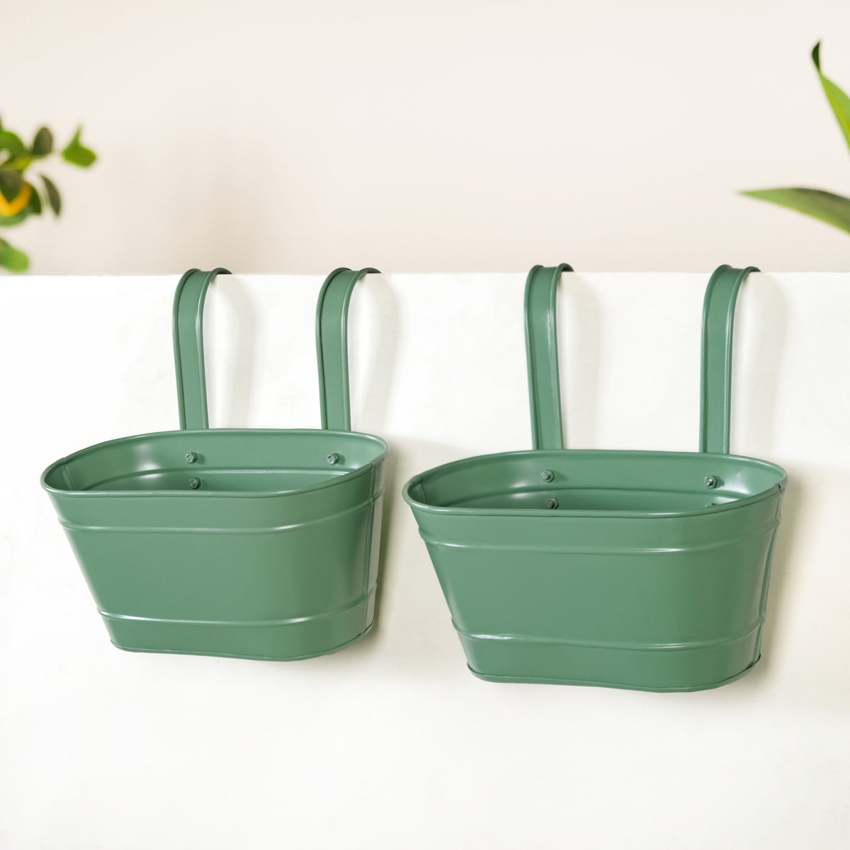 Decorative Hanging Planter Sage Green Set Of 2 Nestasia