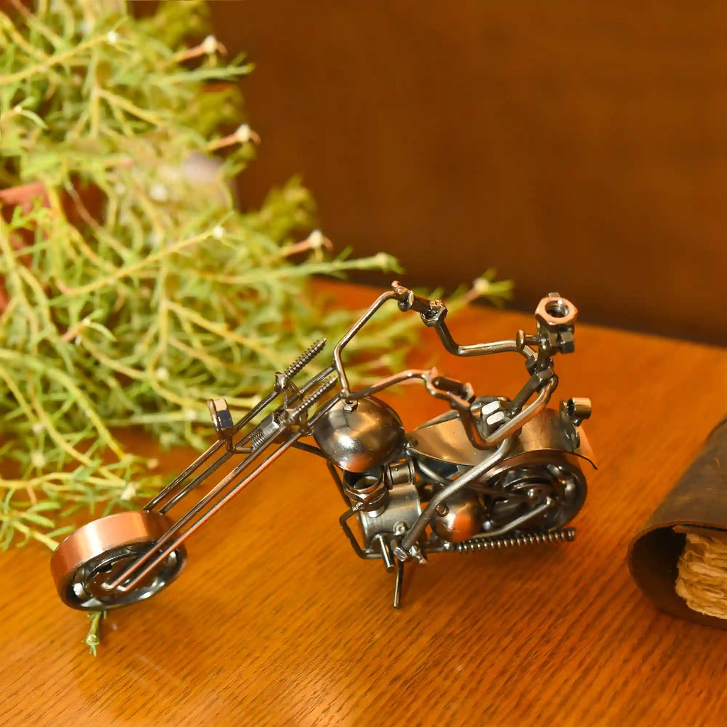 Metal Miniature Motorbike With Rider (5 Inch) Vedansh Craft