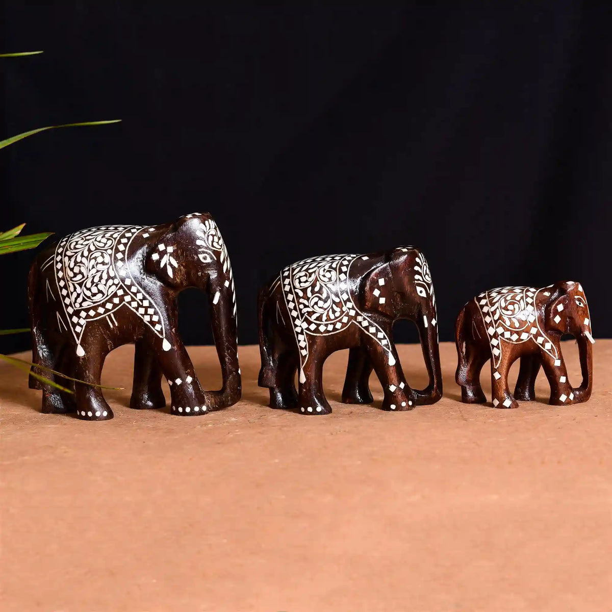 Wooden Inlay Elephant Family Set Vedansh Craft