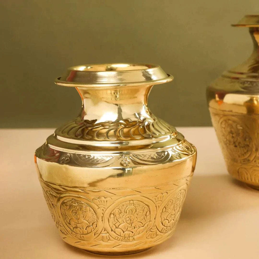 Brass Ashtalakshmi Kodam/Kalash Vedansh Craft