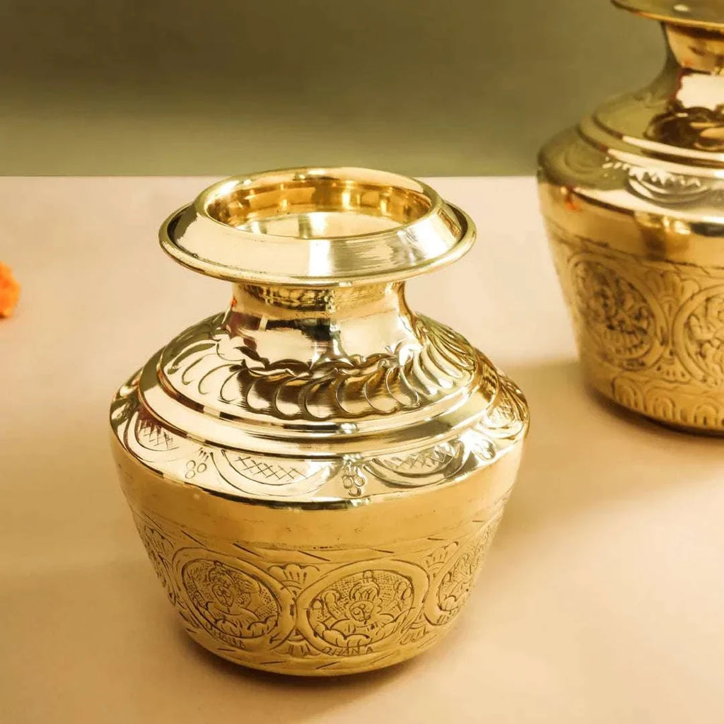 Brass Ashtalakshmi Kodam/Kalash Vedansh Craft
