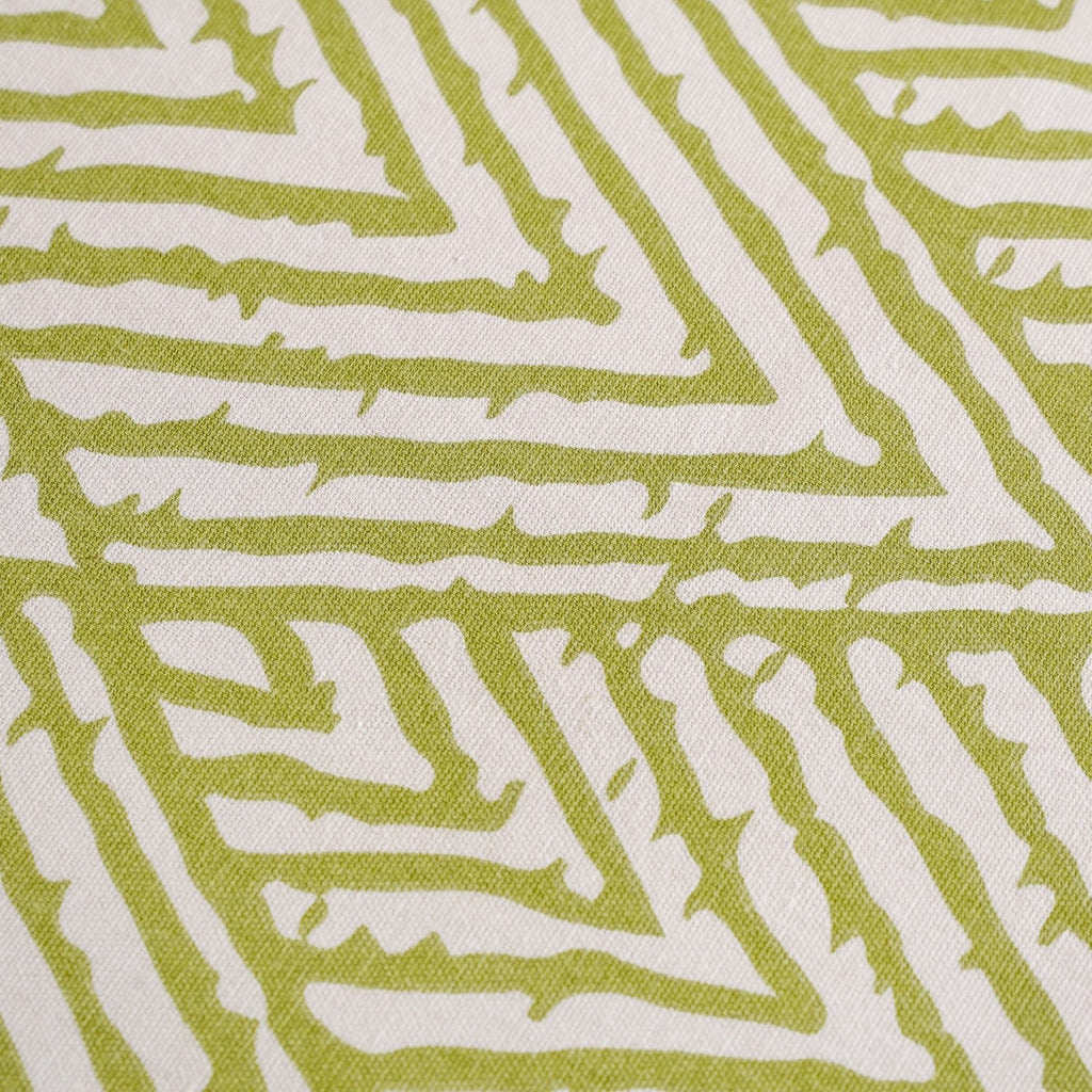 Valley Of Spring 6 Seater Table Cloth Green 217x168cm Nestasia