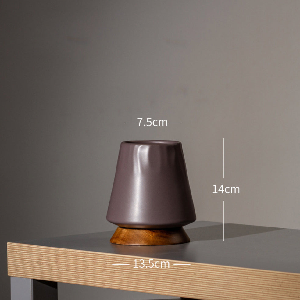 Vase With Wooden Base Nestasia