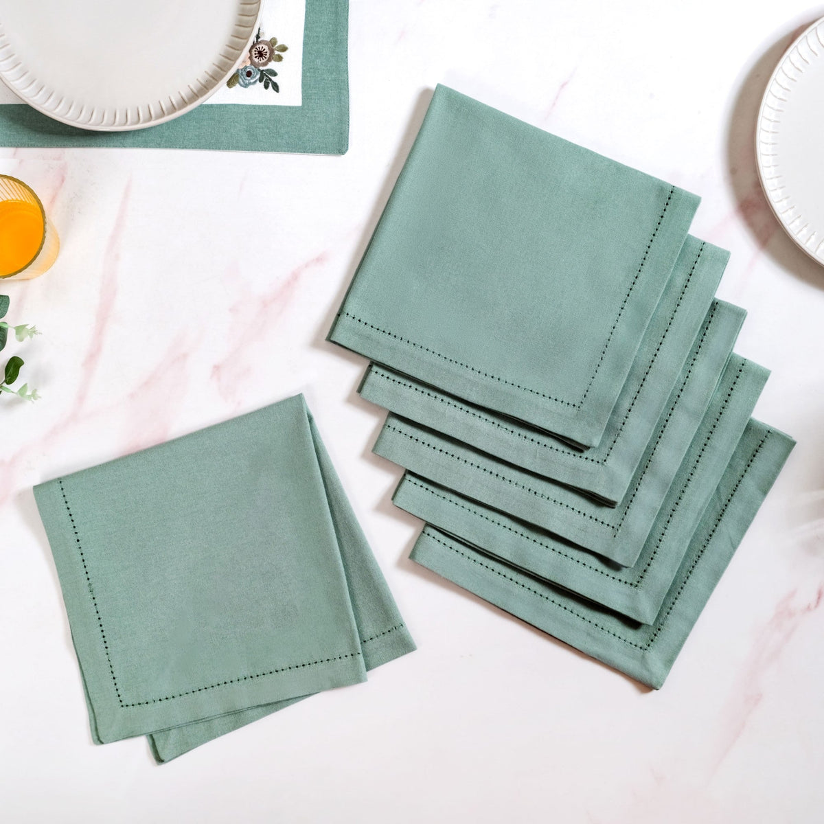 Ventosa Table Runner With Placemats And Napkins 13 Piece Set In Teal Nestasia