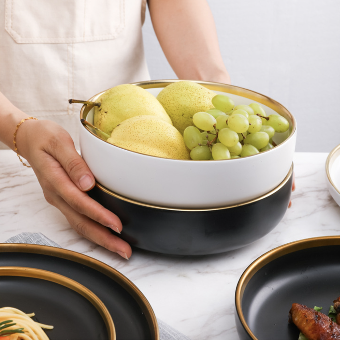 VERA Black Bowl Nestasia