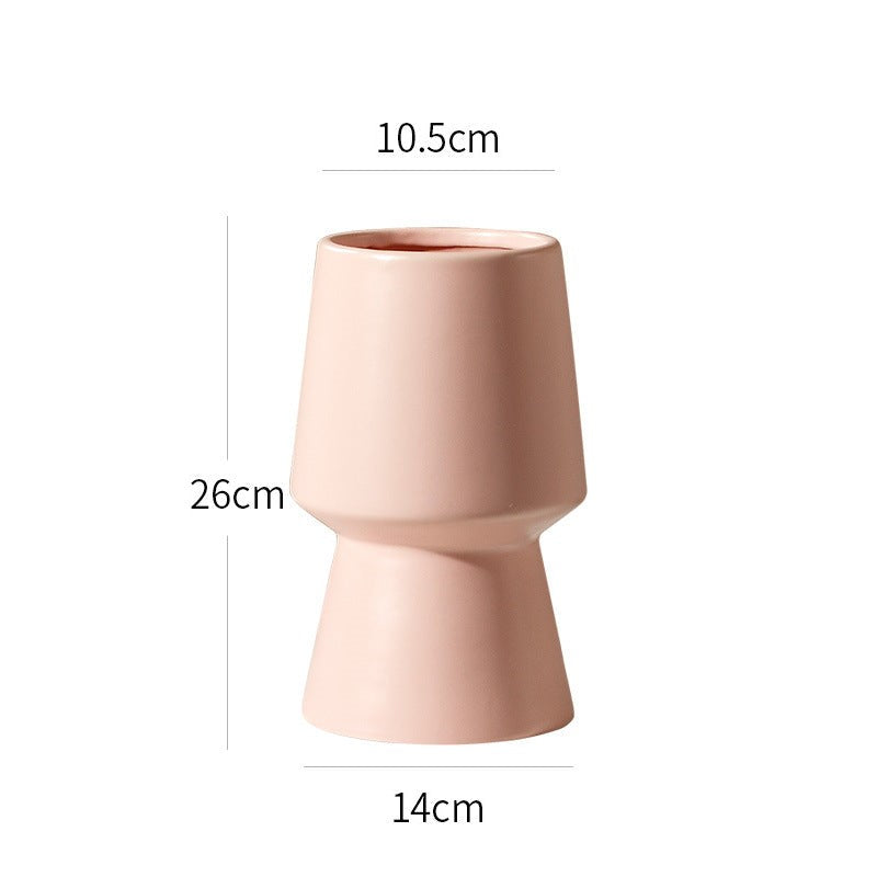 Monotone Vase Nestasia