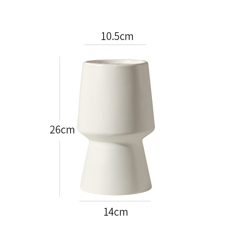 Monotone Vase Nestasia