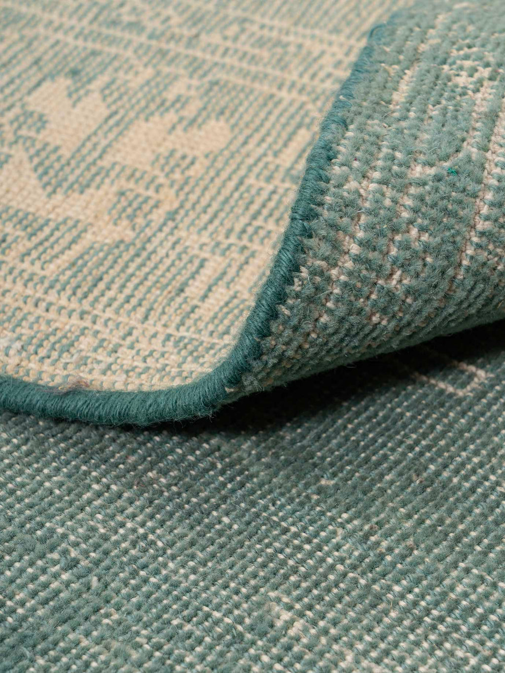 Kukaina Hand Knotted Carpet Contrast Living