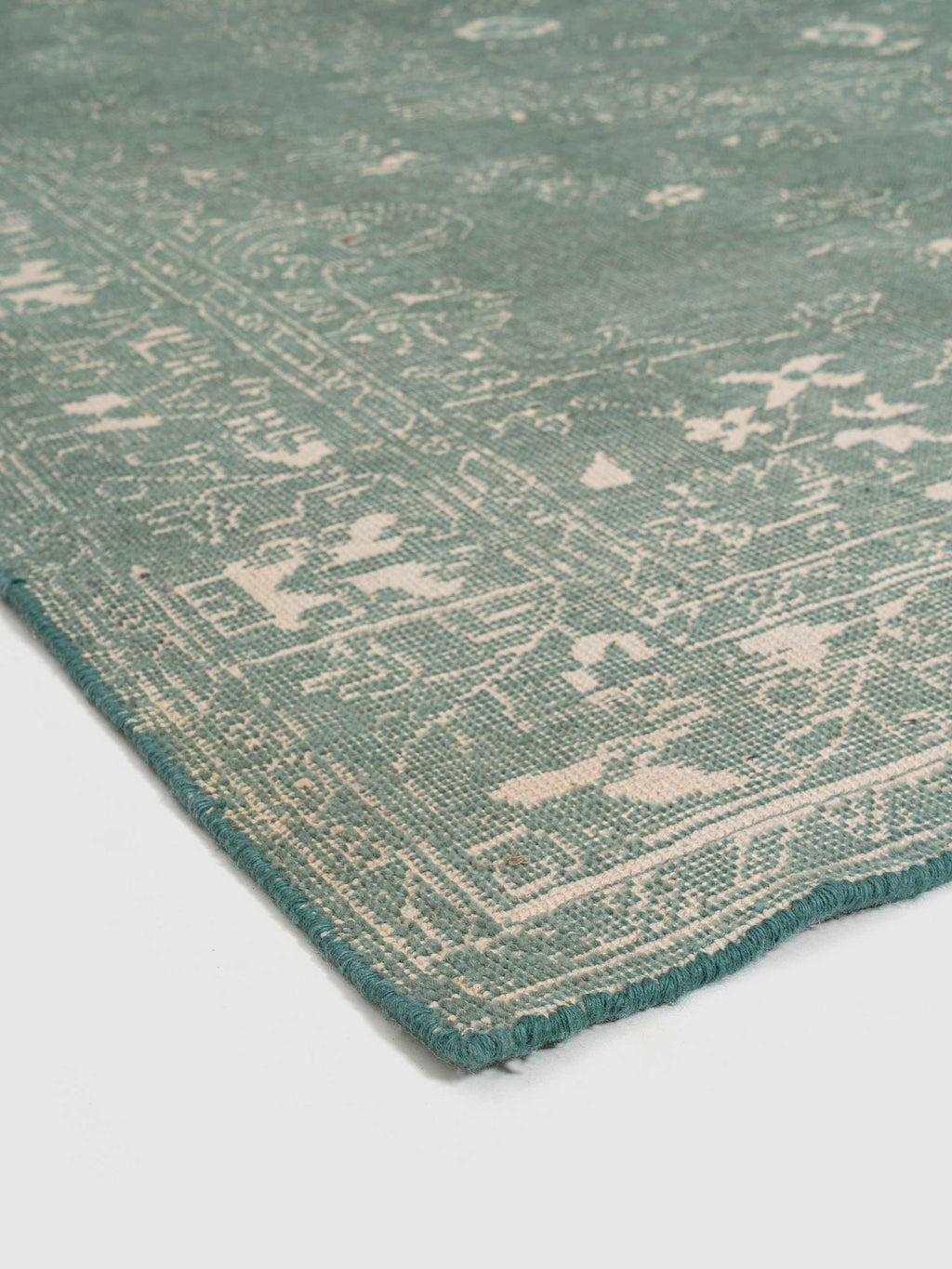 Kukaina Hand Knotted Carpet Contrast Living