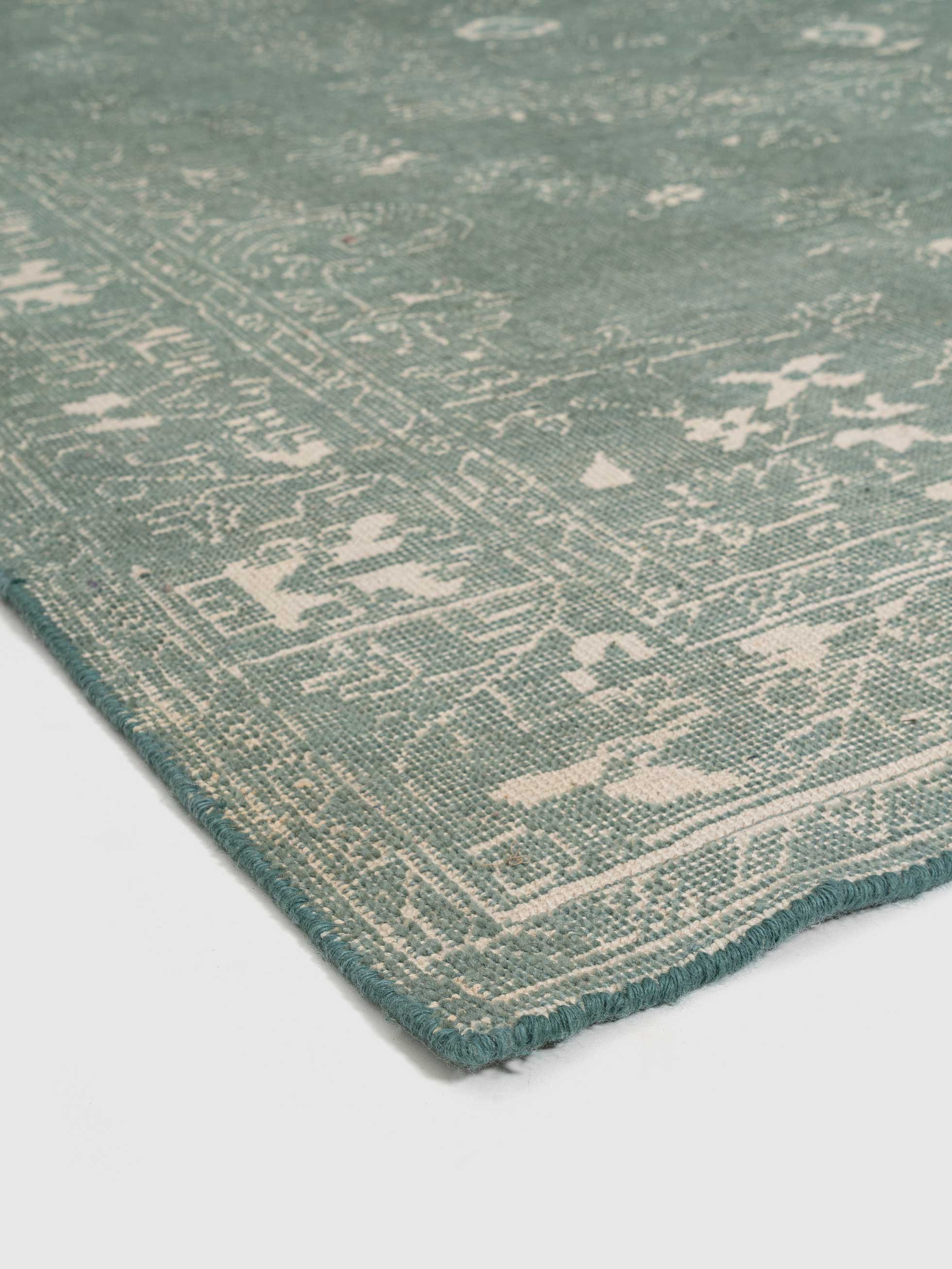 Kukaina Hand Knotted Carpet Contrast Living