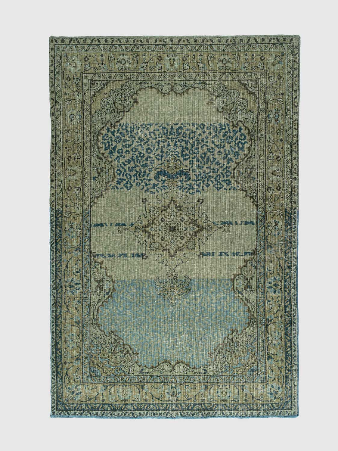 Vezar Hand Knotted Carpet Contrast Living